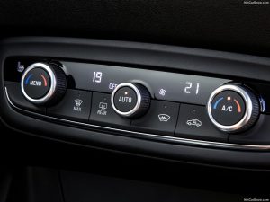 Opel-Crossland-2021-1280-09