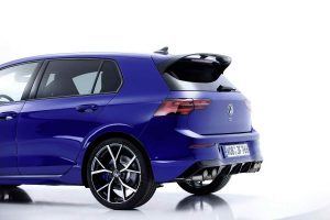 2022-VW-Golf-R-4-1