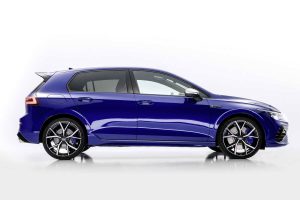 2022-VW-Golf-R-7-1