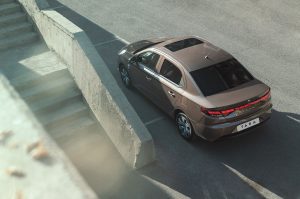 AutomobileFa-IKCo-Tara-AT(2)