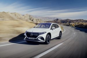 2023-Mercedes-EQS-SUV-8